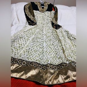 Gorgeous off white Anarkali suit (Indian/Pakistani)
